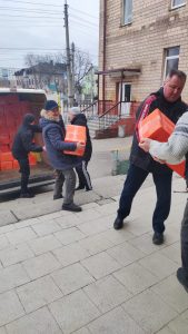 Emergency medical shipments from Direct Relief arrive at a distribution center located in central Ukraine on March 15, 2022. The shipment went to Ukrainian NGO Charity Fund Modern Village and Town, which has been distributing medical aid to communities on the frontlines of the conflict. Tuesday's shipment included field medic backpacks, inhalers, essential medicines, oxygen concentrators and personal care items for people displaced by the conflict. (Photo courtesy of Charity Fund Modern Village and Town)